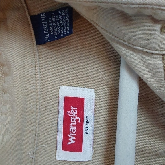 Wrangler- Mens Tan/Khaki Short Sleeve Button down Shirt Chest Pockets Sz.2X - Picture 6 of 6